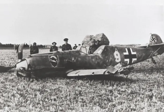 Framed Print : Messerschmitt Bf-109 Framed Print : Messerschmitt Bf-109