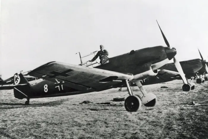 Framed Print : Messerschmitt Bf-109 Framed Print : Messerschmitt Bf-109