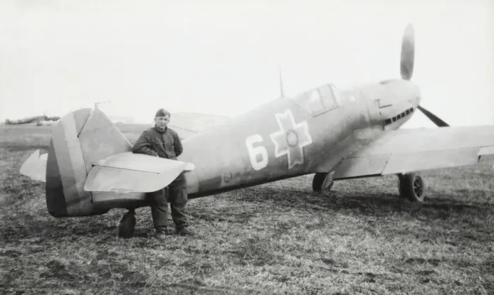 Framed Print : Messerschmitt Bf-109F Framed Print : Messerschmitt Bf-109F
