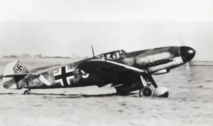 Framed Print : Messerschmitt Bf-109F Framed Print : Messerschmitt Bf-109F