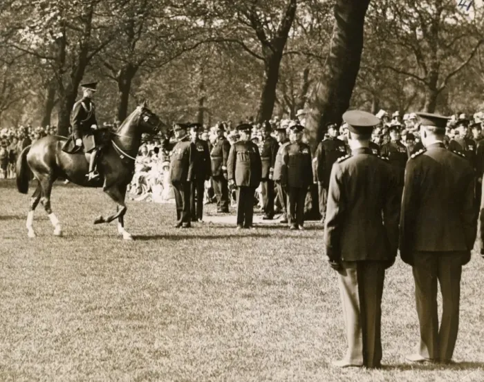 Framed Print : Metropolitan Police centenary celebrations, Hyde Park Framed Print : Metropolitan Police centenary celebrations, Hyde Park