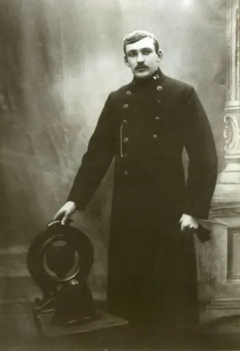 Framed Print : Metropolitan Police officer in studio portrait Framed Print : Metropolitan Police officer in studio portrait