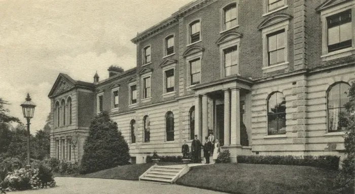 Framed Print : Metropolitan Police Orphanage, Twickenham - Main Entrance Framed Print : Metropolitan Police Orphanage, Twickenham - Main Entrance
