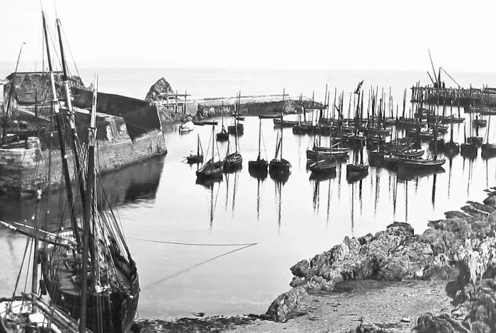 Framed Print : Mevagissey Cornwall Victorian period