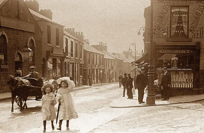 Framed Print : Mexborough High Street early 1900s Framed Print : Mexborough High Street early 1900s