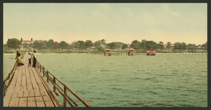 Framed Print : Mexican Gulf Hotel, Pass Christian, Miss