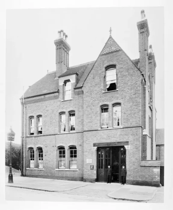 Framed Print : MFB Shooters Hill fire station SE18 Framed Print : MFB Shooters Hill fire station SE18