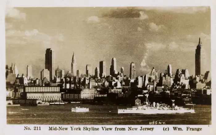 Framed Print : Mid-New York Skyline as seen from New Jersey Framed Print : Mid-New York Skyline as seen from New Jersey