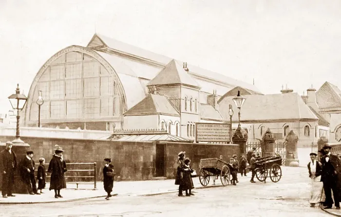 Framed Print : Middlesbrough Railway Station Framed Print : Middlesbrough Railway Station