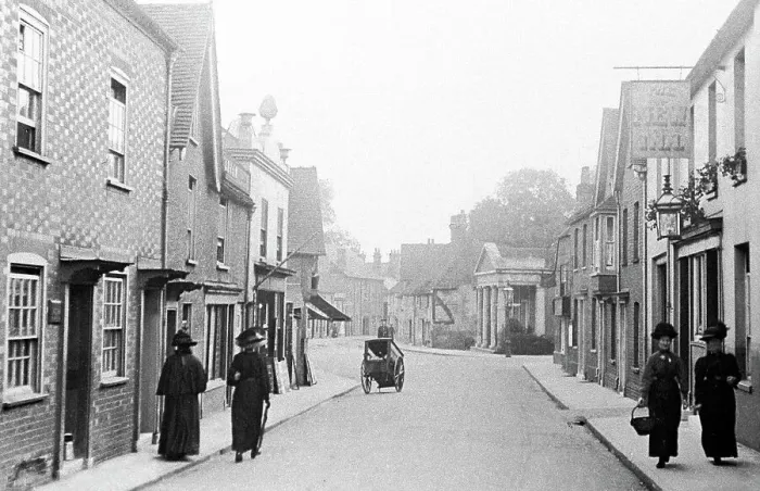 Framed Print : Midhurst Rumbold's Hill early 1900s Framed Print : Midhurst Rumbold's Hill early 1900s