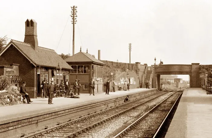 Framed Print : Midland Railway Station, Wombwell Framed Print : Midland Railway Station, Wombwell