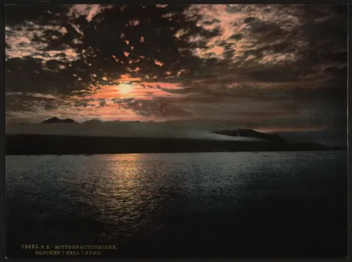 Framed Print : Midnight sun, Bell Sound, Norway Framed Print : Midnight sun, Bell Sound, Norway