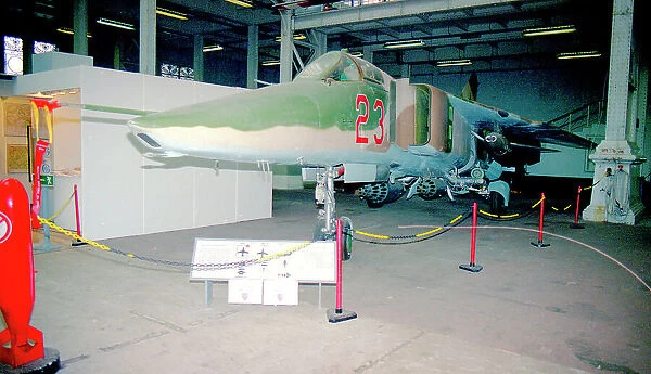 Mikoyan-Gurevich MiG-23BN 4421 - 23 Red