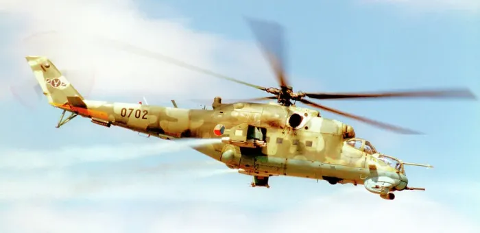 Framed Print : Mil Mi-24V 0702 Framed Print : Mil Mi-24V 0702