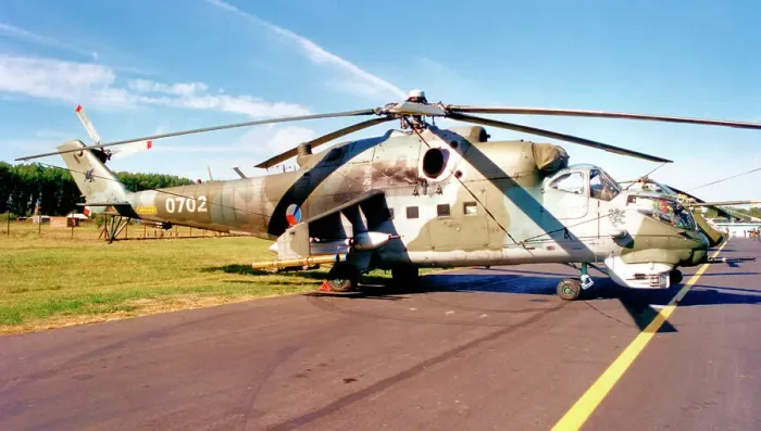 Framed Print : Mil Mi-24V 0702 Framed Print : Mil Mi-24V 0702
