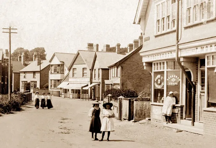 Framed Print : Milford on Sea High Street early 1900s