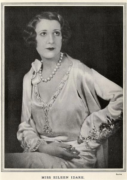 Miss Eileen Idare, in private life Mrs. George Mitchell