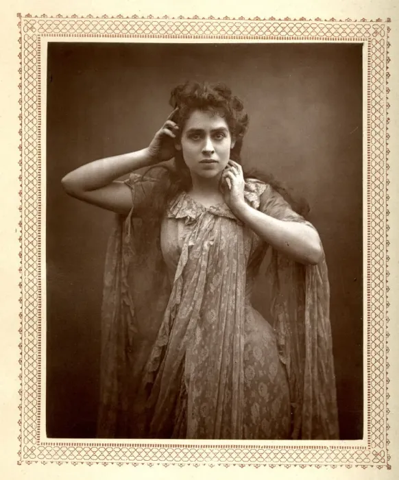Framed Print : Miss Eleanor Calhoun in Diplomacy - The Theatre Magazine Framed Print : Miss Eleanor Calhoun in Diplomacy - The Theatre Magazine