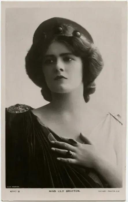 Framed Print : Miss Lily Brayton - English actress Framed Print : Miss Lily Brayton - English actress