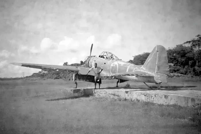 Framed Print : Mitsubishi A6M2 Model 21 313 Framed Print : Mitsubishi A6M2 Model 21 313