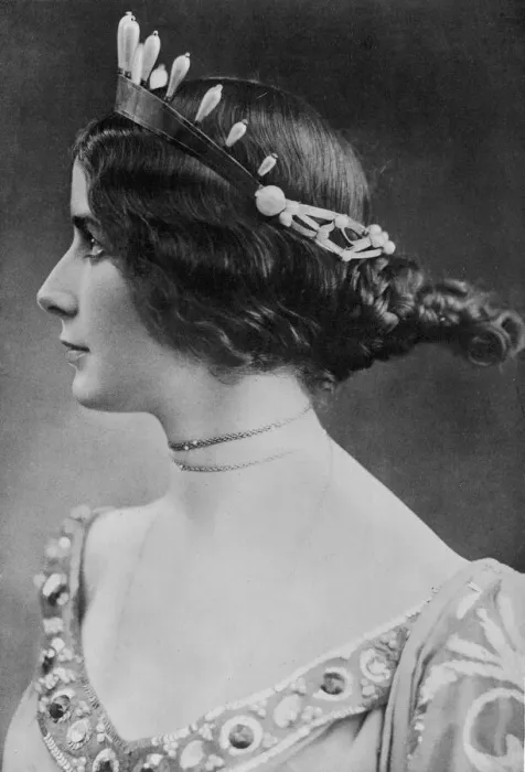 Framed Print : Mlle Cleo de Merode Framed Print : Mlle Cleo de Merode