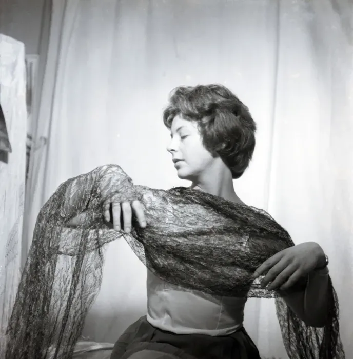 Framed Print : Model with a lacy shawl Framed Print : Model with a lacy shawl