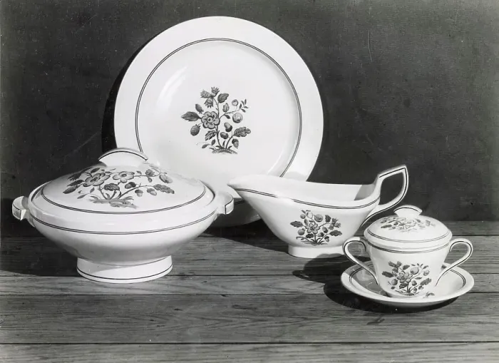 Framed Print : A modern Spode dinner service. This Wineberry design is in lovely colours on a cream background. Designed by T. Hassell. Date: 1930s Framed Print : A modern Spode dinner service. This Wineberry design is in lovely colours on a cream background. Designed by T. Hassell. Date: 1930s
