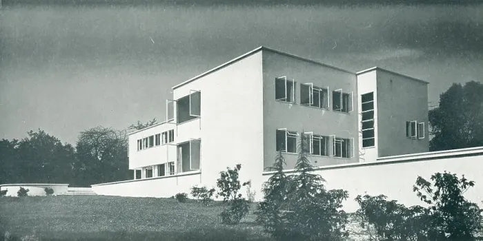 Framed Print : Modernist House, Chalfront, St. Giles Framed Print : Modernist House, Chalfront, St. Giles