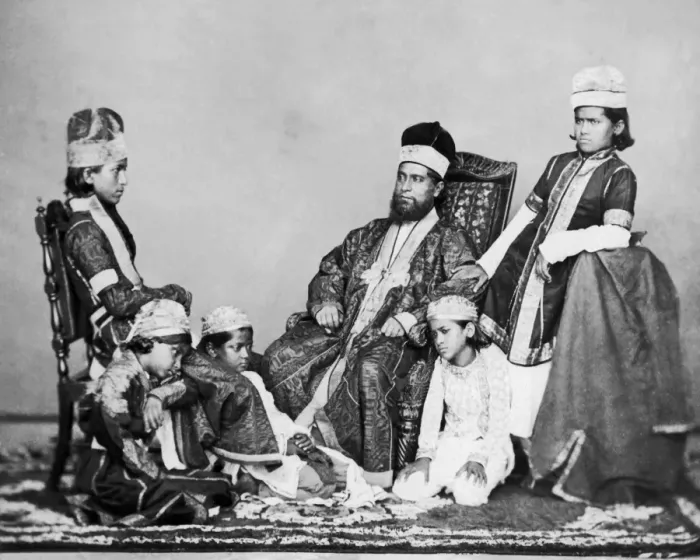 Framed Print : Mogul family, India Framed Print : Mogul family, India