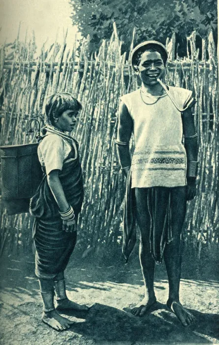 Framed Print : A Moi couple in a village, Vietnam (Annam) Framed Print : A Moi couple in a village, Vietnam (Annam)