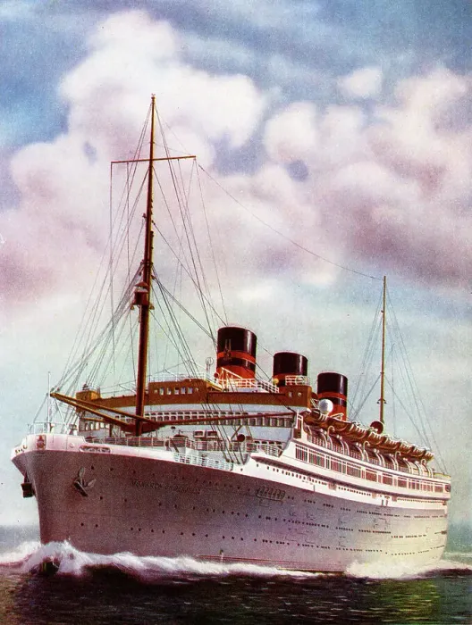 Framed Print : Monarch of Bermuda, Furness Withy liner Framed Print : Monarch of Bermuda, Furness Withy liner
