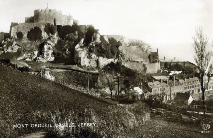 Framed Print : Mont Orgueil Castle, Jersey, Channel Islands Framed Print : Mont Orgueil Castle, Jersey, Channel Islands