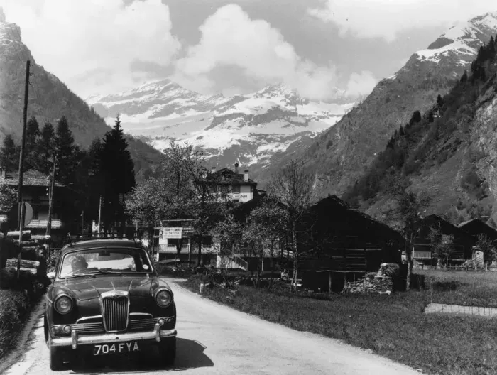 Framed Print : Monte Rosa, Alagna Valsesia, Piedmont, Italy Framed Print : Monte Rosa, Alagna Valsesia, Piedmont, Italy