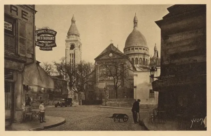 Framed Print : Montmartre - Sacre Coeur - Paris Framed Print : Montmartre - Sacre Coeur - Paris