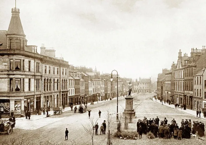 Framed Print : Montrose High Street, Victorian period Framed Print : Montrose High Street, Victorian period