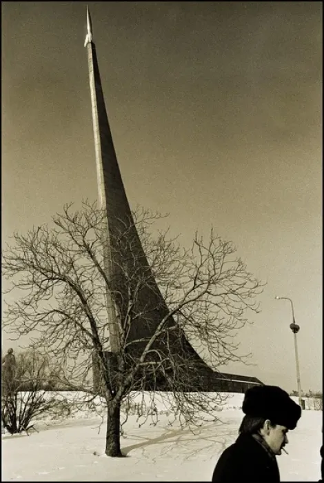 Framed Print : The Monument to the Conquerors of Space, Moscow Framed Print : The Monument to the Conquerors of Space, Moscow