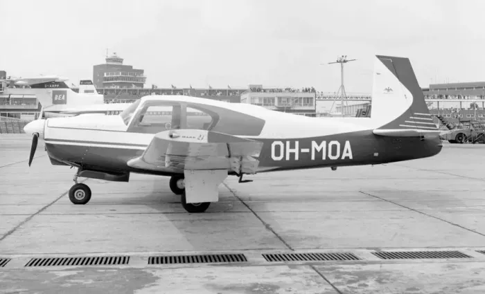 Framed Print : Mooney M. 20A Mark 21 OH-MOA Framed Print : Mooney M. 20A Mark 21 OH-MOA