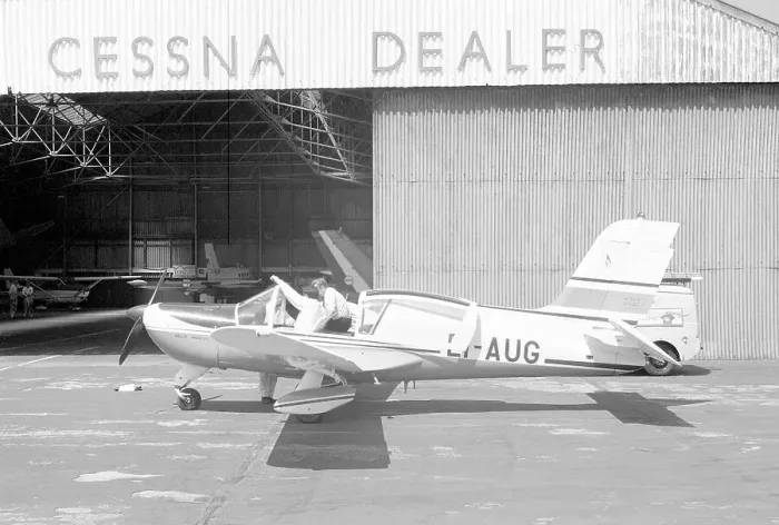 Framed Print : Morane-Saulnier MS. 894A Rallye Minerva 220 EI-AUG Framed Print : Morane-Saulnier MS. 894A Rallye Minerva 220 EI-AUG