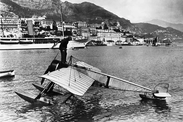 Morane-Soulnier Seaplane Monoplane Sinking in the Water ?
