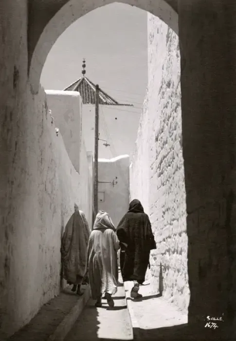 Framed Print : Morocco, North West Africa - Back Street, Sale Framed Print : Morocco, North West Africa - Back Street, Sale