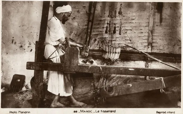 Framed Print : Morocco - Weaver working at his loom Framed Print : Morocco - Weaver working at his loom