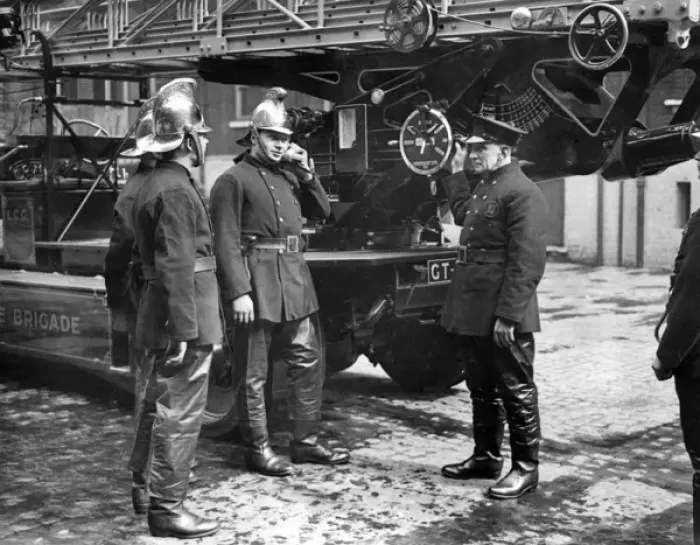 Framed Print : Morris Magirus vehicle with turntable ladder Framed Print : Morris Magirus vehicle with turntable ladder