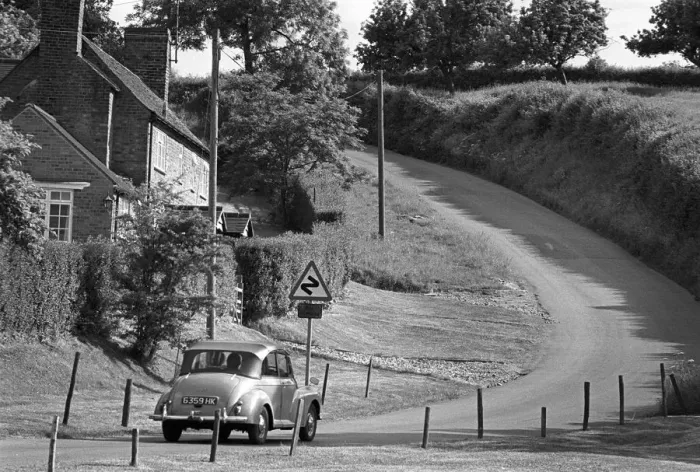 Framed Print : Morris Minor car on Wainlode Hill near the Red Lion Inn, Glo Framed Print : Morris Minor car on Wainlode Hill near the Red Lion Inn, Glo