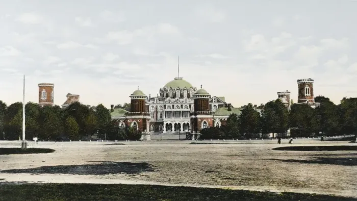 Framed Print : Moscow / Petrovski Palace Framed Print : Moscow / Petrovski Palace