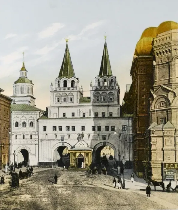 Framed Print : Moscow / Yverski Chapel Framed Print : Moscow / Yverski Chapel