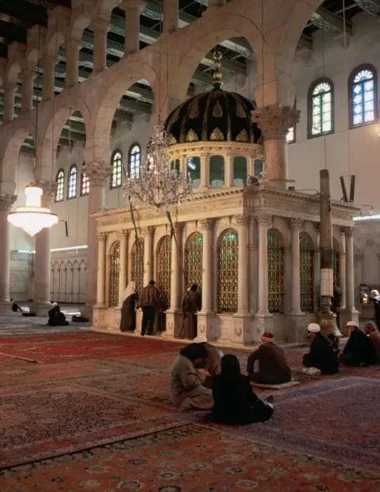 Framed Print : MOSQUE OF DAMASCUS. View of the Prayer Room or haram. Damasc Framed Print : MOSQUE OF DAMASCUS. View of the Prayer Room or haram. Damasc