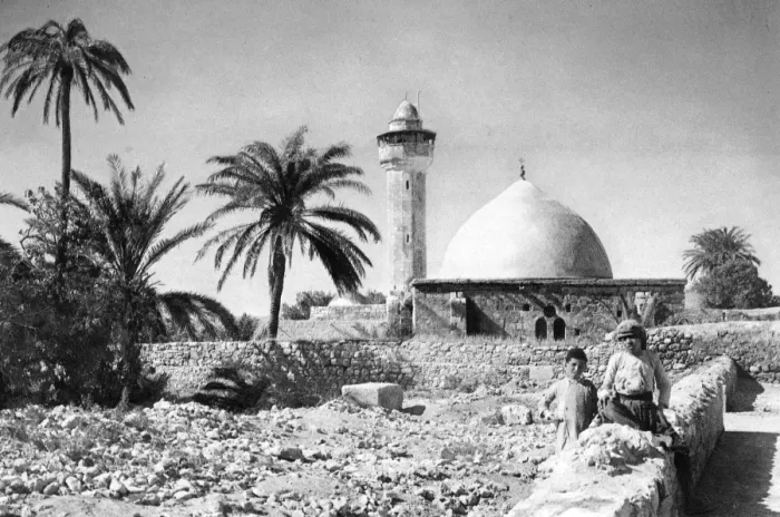 Framed Print : Mosque at Jenin, Palestine, West Bank Framed Print : Mosque at Jenin, Palestine, West Bank