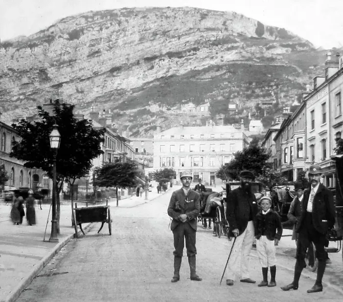 Framed Print : Mostyn street Llandudno, Wales Framed Print : Mostyn street Llandudno, Wales
