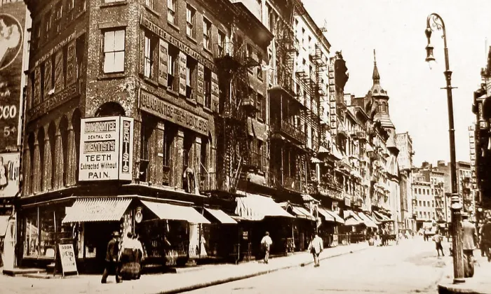 Framed Print : Mott Street Chinatown, New York, USA Framed Print : Mott Street Chinatown, New York, USA