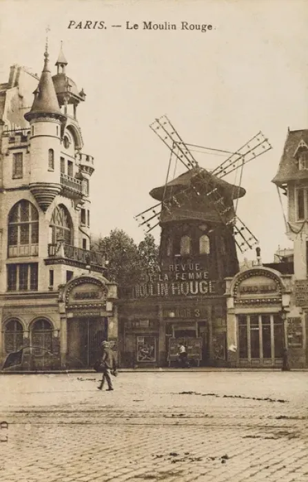 Framed Print : Moulin Rouge nightclub and revue in Paris Framed Print : Moulin Rouge nightclub and revue in Paris